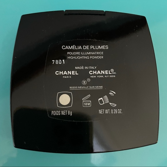 CHANEL Camelia De Plumes Highlighting Powder Collectors Limited Edition - Picture 4 of 5